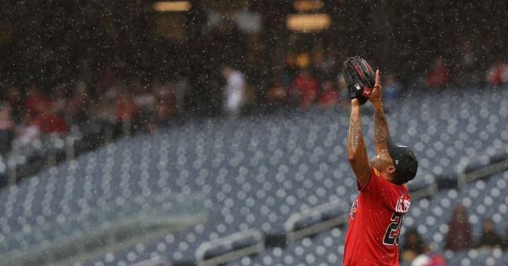 Spot starter Suarez leads Braves to victory over Nationals in opener of DH