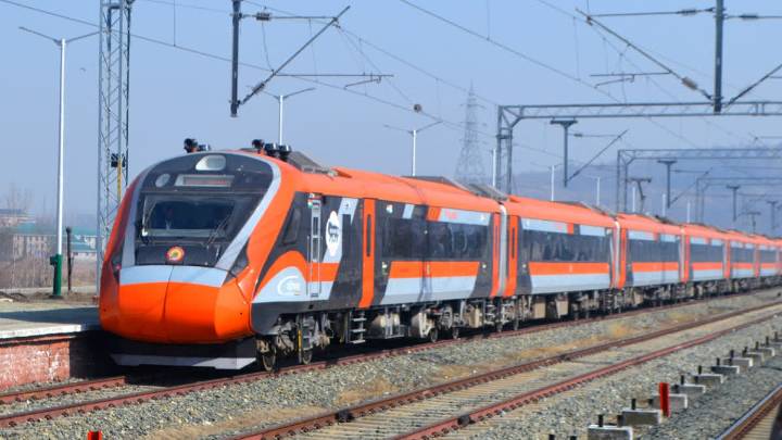 Railways Introduces Upgraded Communication Systems For Enabling Safe Train Operations