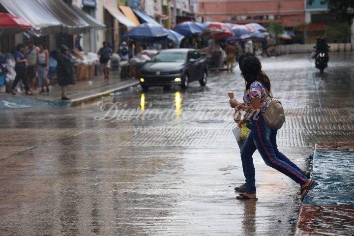 Prevén para la Península de Yucatán bochorno, lluvias vespertinas dispersas y ambiente muy caluroso
