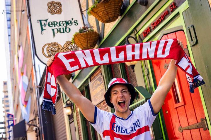 Inis Nua Theatre Company brings soccer comedy to Fergie’s Pub