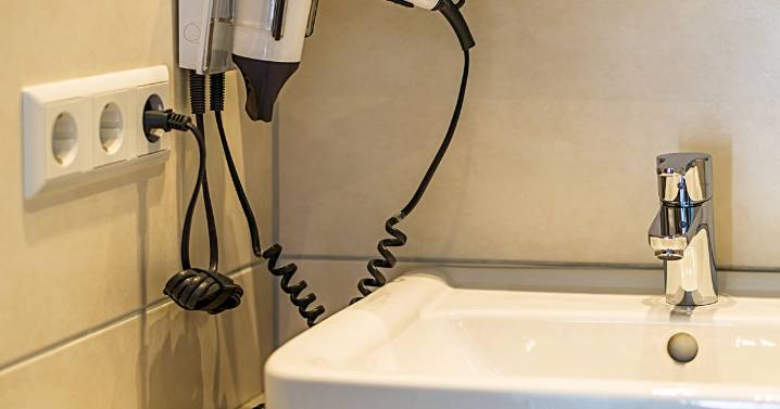 'I'm a housekeeper and these hotel items never get cleaned'