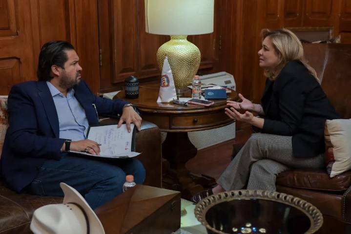 Sostiene Maru Campos reunión de trabajo con el presidente de la UGRCh