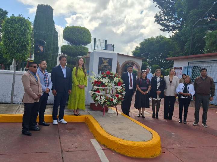EN TEXCOCO SE RINDIÓ HOMENAJE A LOS NIÑOS HÉROES