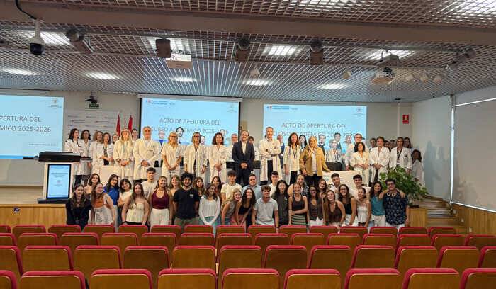 El Hospital Infanta Leonor inaugura el curso de Medicina 2025-2026 con 85 alumnos de la UCM y estrena vicedecano propio