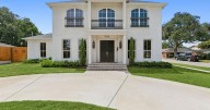 New Metairie lakefront home for for $1.65M has pool, panache aplenty