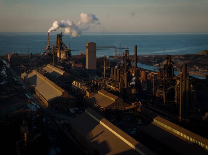 Northwest Indiana residents see green steel as future of Gary Works