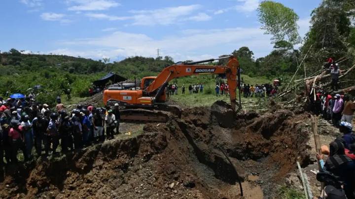 Siete mineros quedan atrapados en un socavón en Colombia
