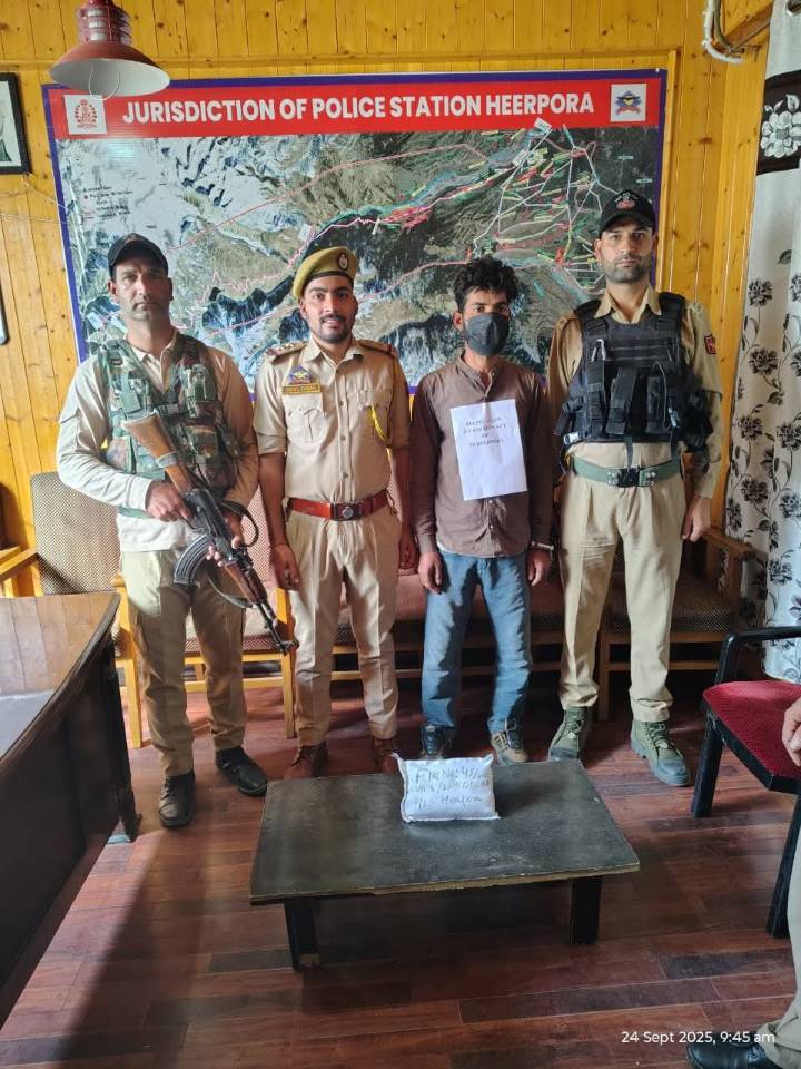 Drug Peddler Arrested in Shopian, 652 Grams of Charas Seized