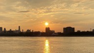 Summer-like weather sticks around in Metro Detroit