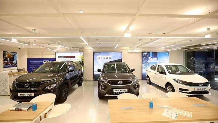 Tata Motors' Jaguar Land Rover Unit Weighs On Otherwise Upbeat India Sales Outlook