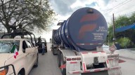 Coahuila: Aseguran pipa con 30 mil litros de combustible en la carretera 57
