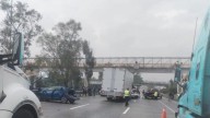 ¿Qué sucedió en la México-Querétaro?: inundación y choque paralizan la circulación