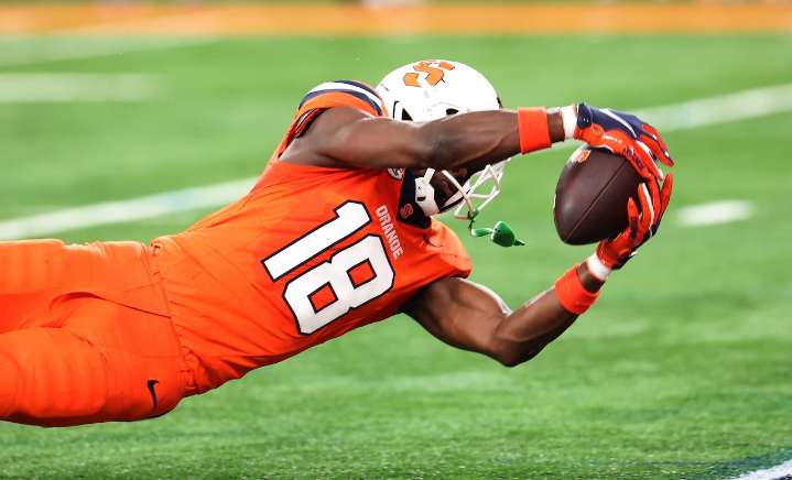 Syracuse loses wide receiver, gains another for ACC opener