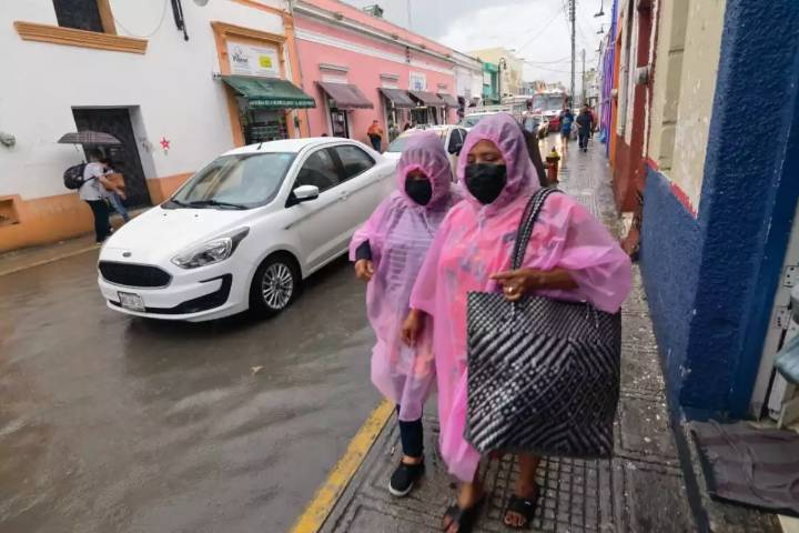 Clima en Yucatán: Onda Tropical 34 mantendrá las tormentas fuertes este martes