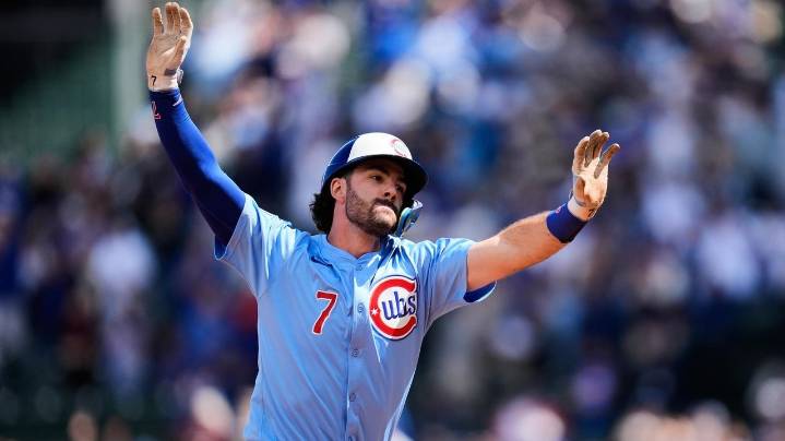 Swanson hits 3-run HR and Cubs go deep 4 times in an 11