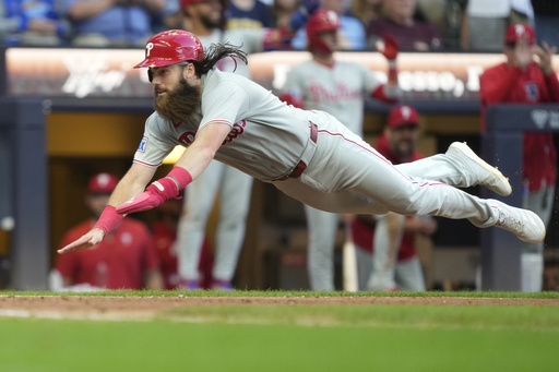 Marsh impulsa la carrera de la ventaja en la novena; Filis vencen 10