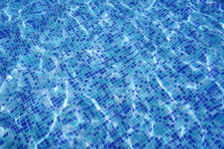 Muere en el hospital tras sufrir un infarto en una piscina de un hotel en Tenerife