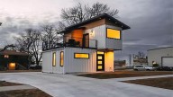 Parece de lujo pero está en Amazon al alcance de cualquiera: la casa prefabricada de dos plantas por menos de 24.000 euros