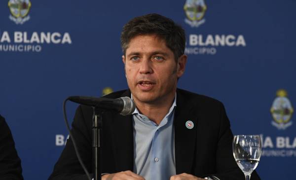 Kicillof convoca a una reunión de intendentes de cara a la elecciones de octubre