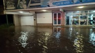 Fuertes lluvias en el municipio de Cuauhtémoc dejan calles inundadas
