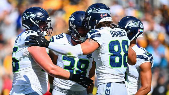 Seahawks recover kickoff in end zone, take 20