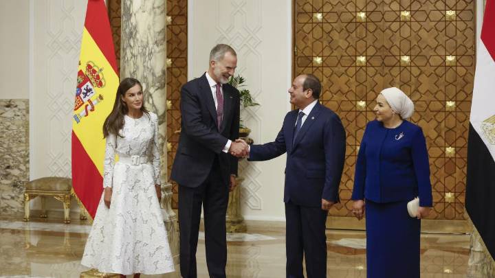 El Rey reconoce el empeño de Egipto para lograr el alto el fuego en Gaza