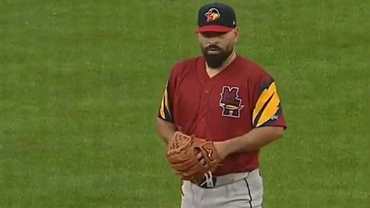 A.J. Hinch reconoce evolución de José Urquidy en sucursal de Toledo