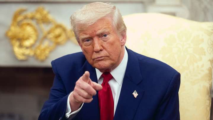Donald Trump's Favorite Cheesy Snack Is Always On Hand In The Oval Office
