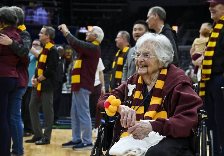 Deadspin | Loyola superfan Sister Jean retires at 106 due to health issues