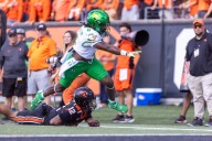 What time will Oregon Ducks plays Oregon State Beavers?