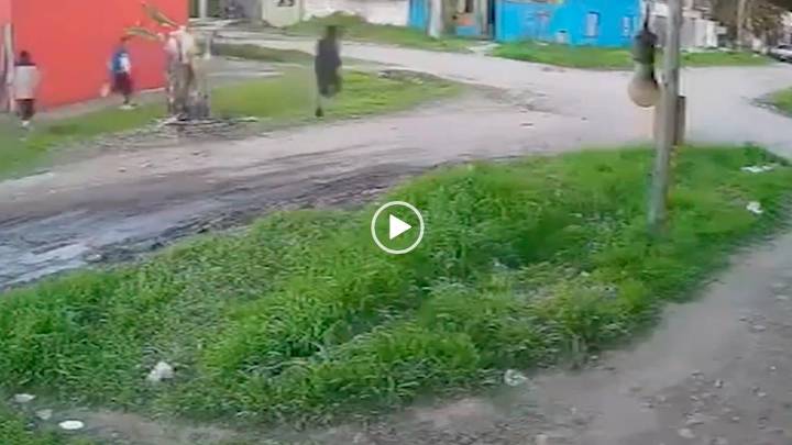 Un adolescente defendió a su mamá de un robo y fue asesinado en el Conurbano