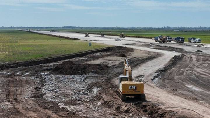 Aeropuerto: una vez finalizada la remodelación de la pista se inaugura la nueva terminal