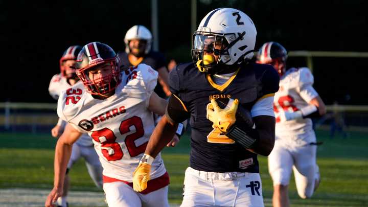 See photos of Iowa City Regina vs West Branch football