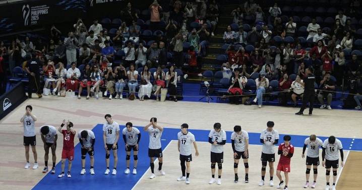 Canada advances to Round of 16 at men's volleyball championship with upset of Japan