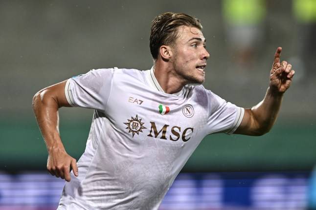 Manchester United star sends message to Rasmus Hojlund after debut Napoli goal