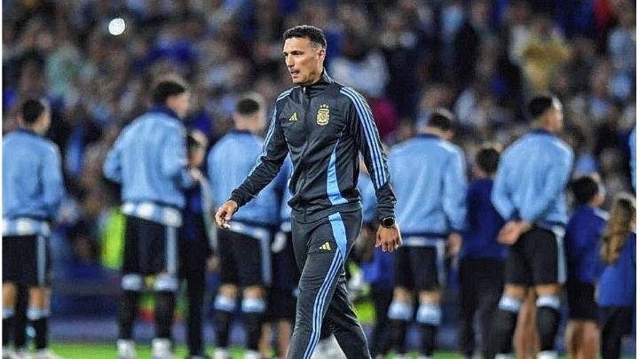 Scaloni apuesta por varios retoques en la Selección para visitar a Ecuador