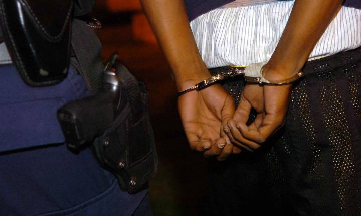 Acusan a hombre de agredir sexualmente a una menor de 12 años en un motel