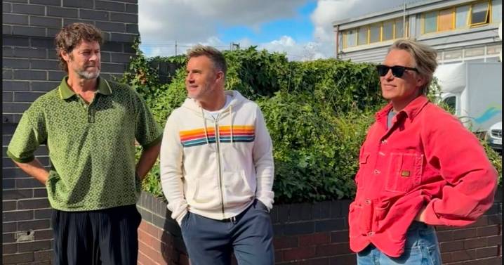 Take That sends fans into frenzy with tour announcement
