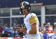 Steelers QB Aaron Rodgers passes Brett Favre for 4th-most passing touchdowns in NFL history