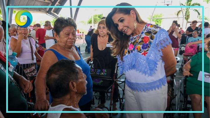 Entrega Mara Lezama sillas de ruedas y apoyos funcionales en Chetumal