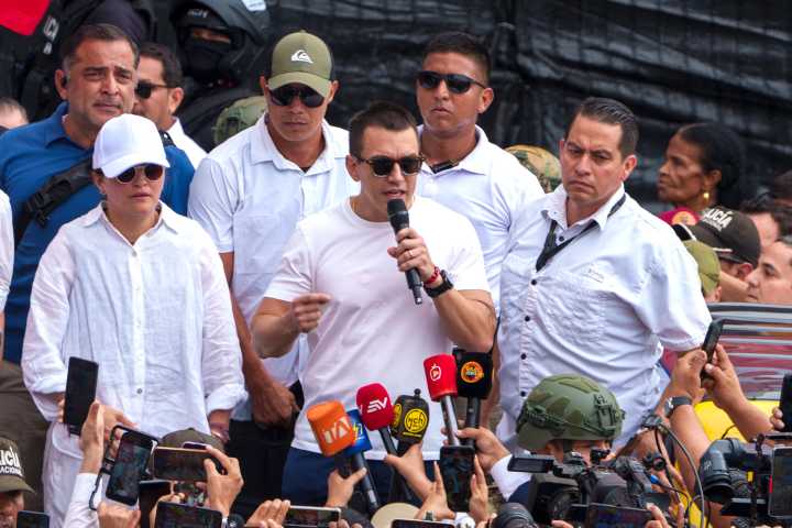 Noboa dice que prefiere "morir" antes que retroceder en eliminación del subsidio al diésel en Ecuador