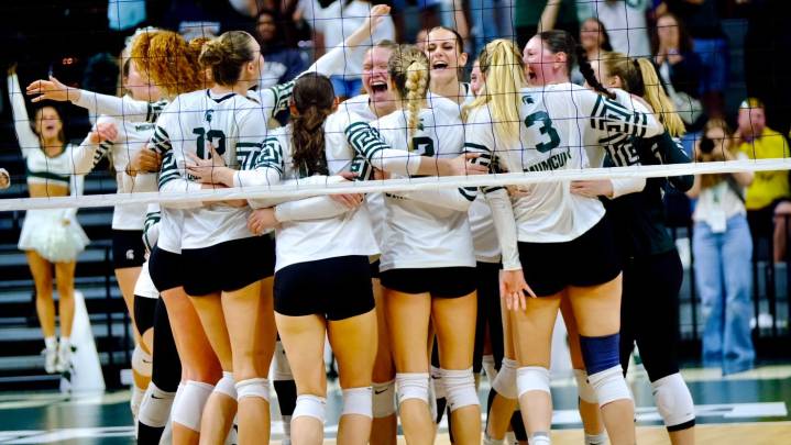 MSU volleyball sweeps rival Michigan, Kelsay earns first Big Ten win