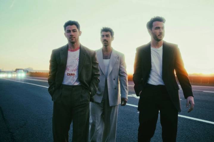 Jonas Brothers Add 18 More North American Dates to Jonas20: Greetings From Your Hometown Tour