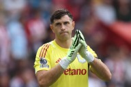 Emiliano Martinez, Aston Villa and how to reintegrate a player who wanted to leave
