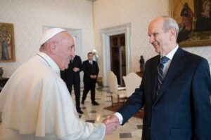 Reactions pour in to the death of church President Russell M. Nelson