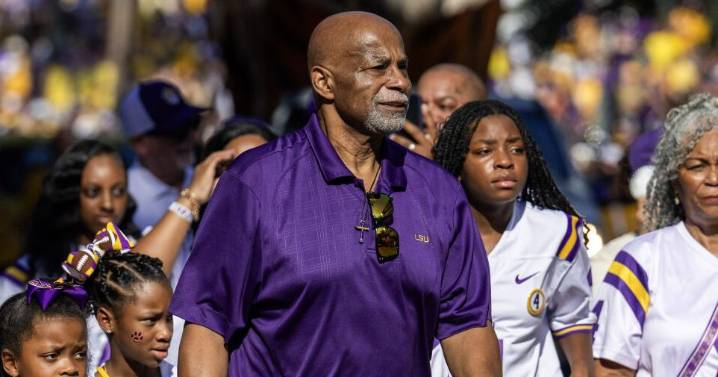 LSU added a new all-time great to Tiger Stadium's south façade in win over Florida