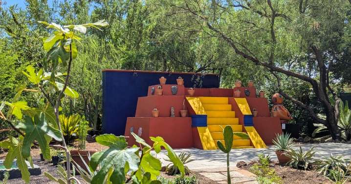 Tucson Botanical Gardens unveils Frida Kahlo
