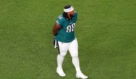 ¿Quién es Jalen Carter? Campeón del Super Bowl que fue multado por escupir a Dak Prescott