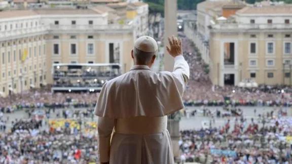 Papa León XIV descarta cambios en doctrina sobre sexualidad y matrimonio