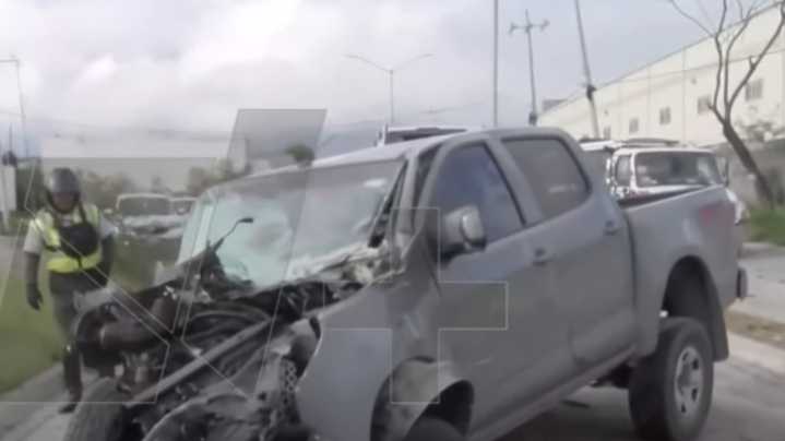 Choque y Volcadura Deja 7 Personas Heridas en Avenida Del Palmar, en Monterrey